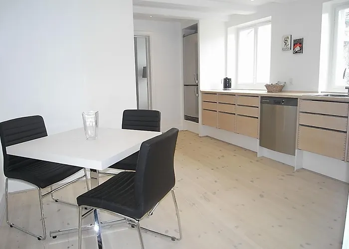 Otel Kobmagergade 57 *